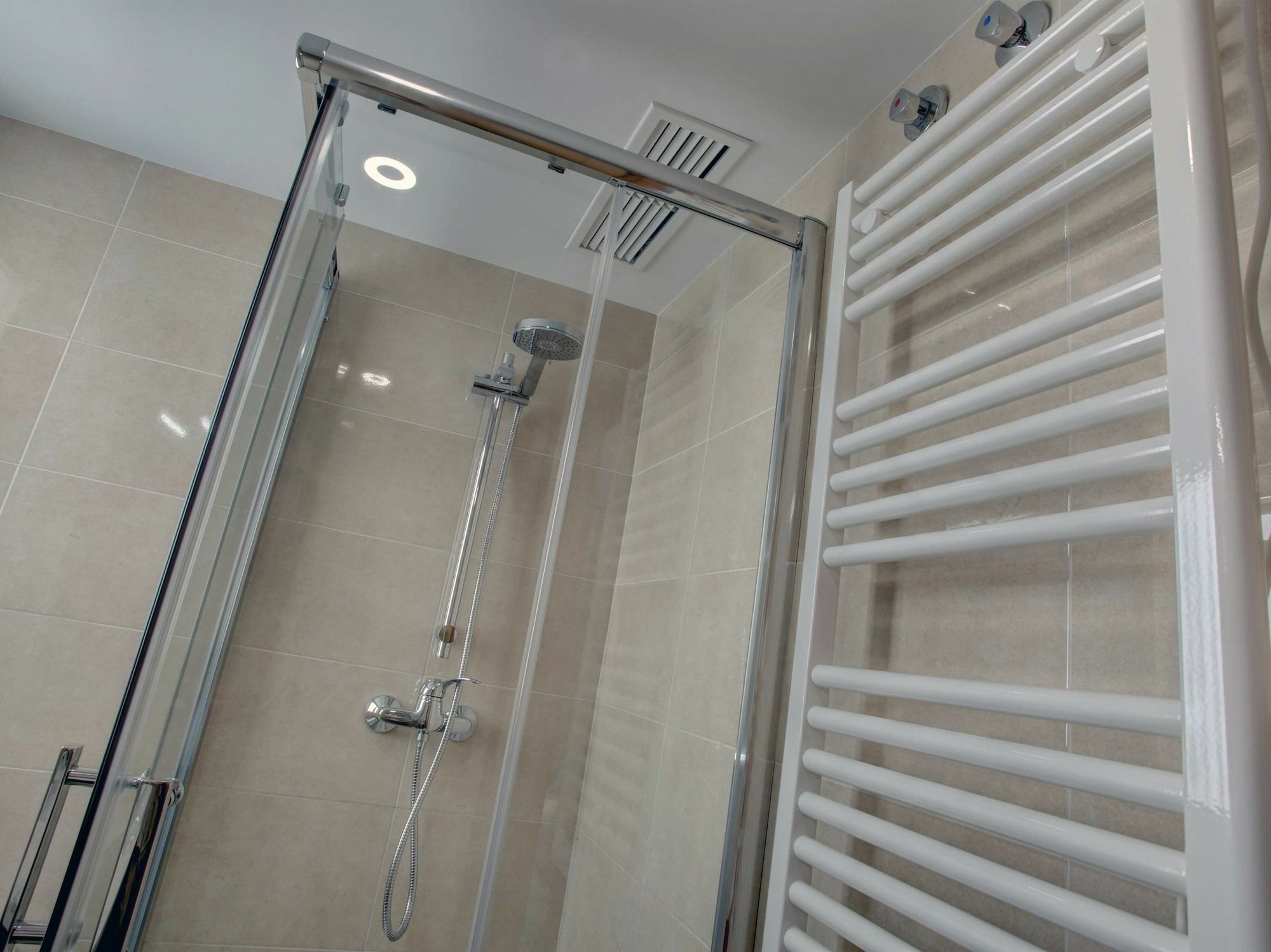 Malaga Lodge Studio Bagian luar foto